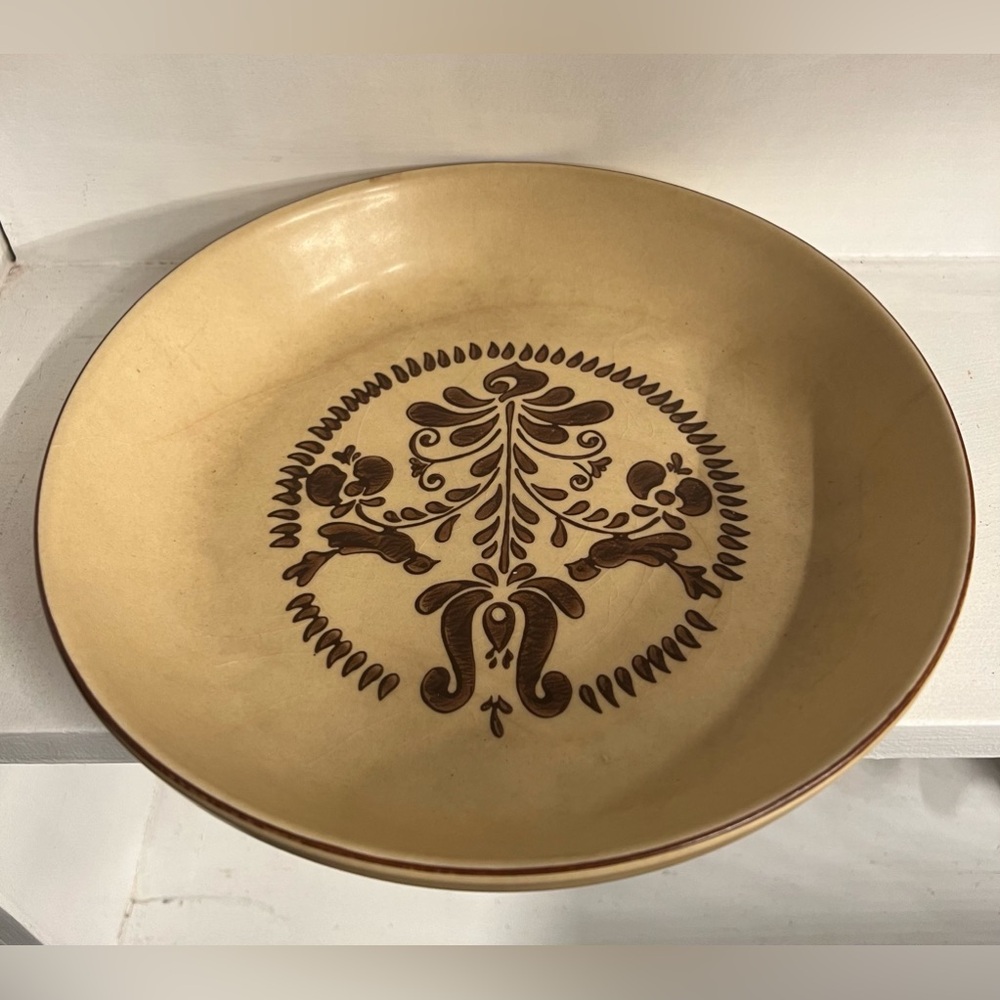 Vintage Pfaltzgraff Village Pattern Pie Plate